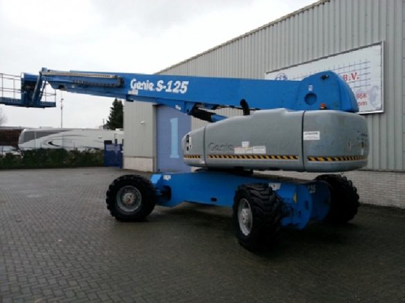 Cho Thuê Xe Nâng Người Tự Hành Genie S125